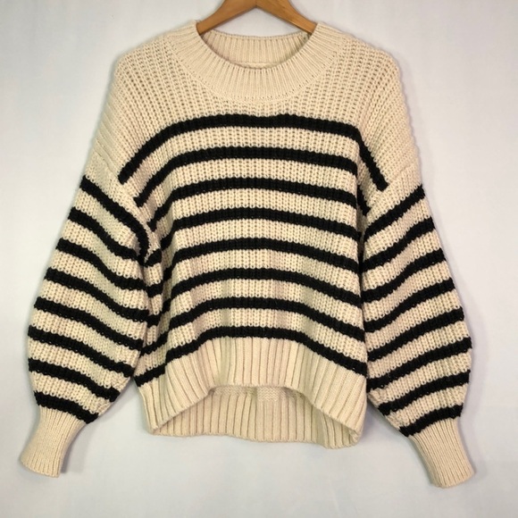 H & M Soft Knit Sweater Dropped Shoulder Long Sleeve Ribbed Neckline Size XL - Picture 3 of 11